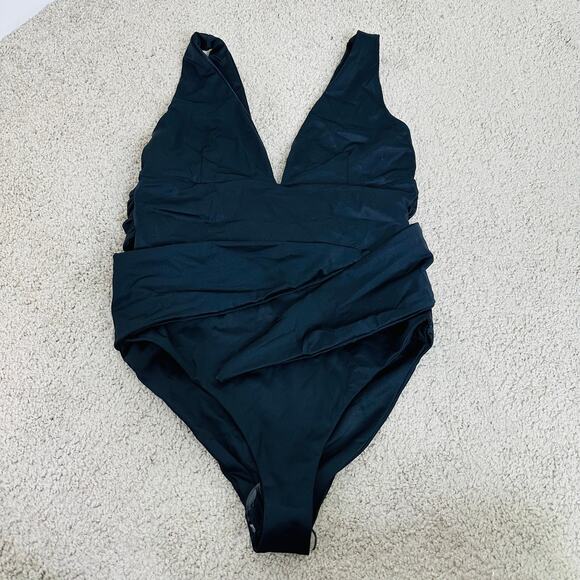 Phie Collective So Solid Viviana One Piece in black - Picture 1 of 4